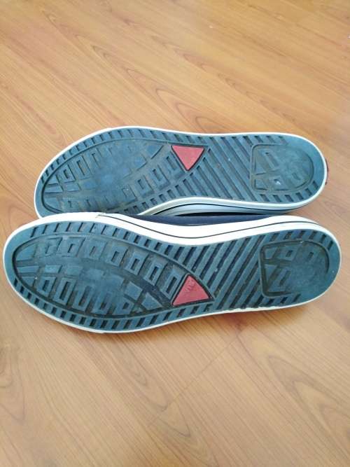 Levis Sneakers Size 11