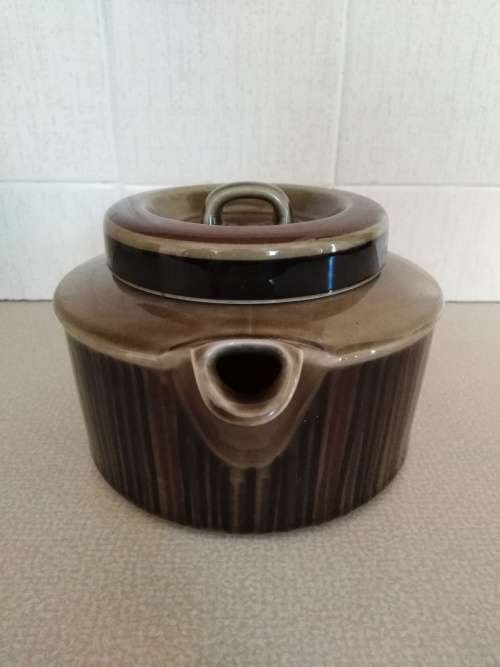 Large Tea Pot (Cosmos Arabia) made in Finland