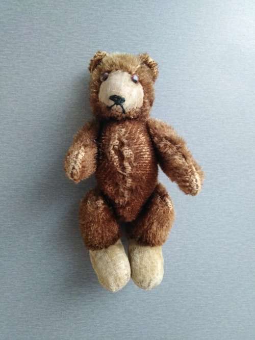ANTIQUE GERMAN MINIATURE TEDDY BEAR FROM 1940s