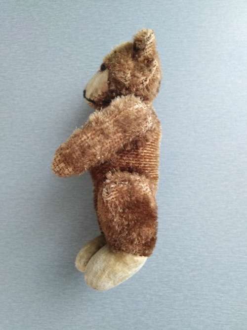 ANTIQUE GERMAN MINIATURE TEDDY BEAR FROM 1940s