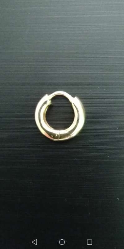 SINGLE 9CT YELLOW GOLD HINGED HOOP EARRING