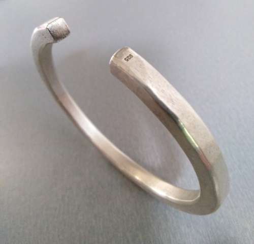 Stunning Handmade Mens Hallmarked 925 Sterling Silver Bangle - Weight 74 Grams! New