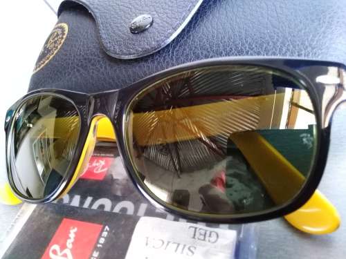 Original Ray-Ban Wayfarer Sunglasses As New!