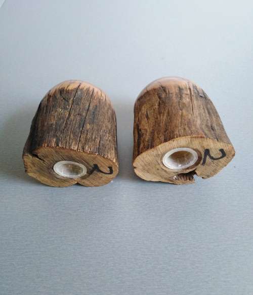 Olive Wood Salt and Pepper Shackers + Salad Servers made of Bone in excellent Condition