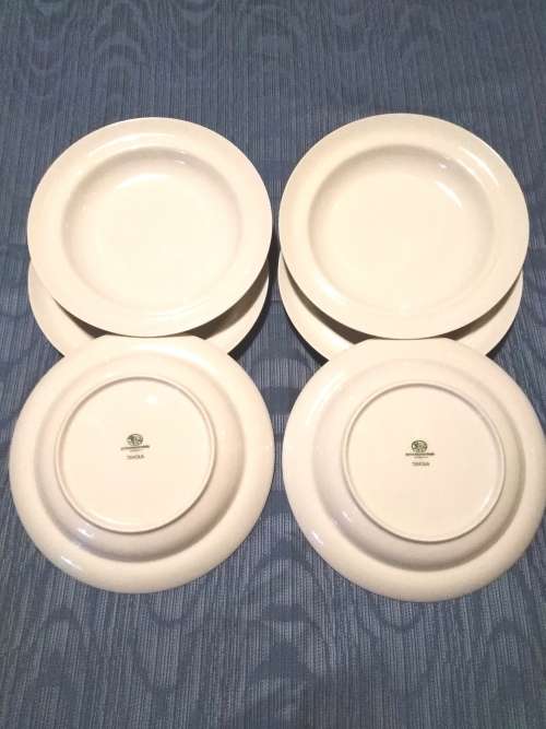 6 Hutschenreuther Soup Plates in excellent Condition (Diameter 23 cm)