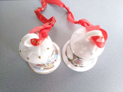 2 Hutschenreuther Porcelain Bells