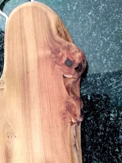 Beautiful Olive Wood Cutting Board in unused Condition