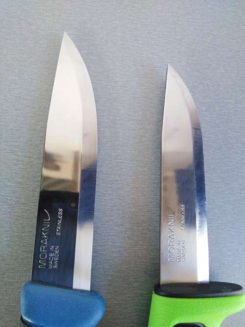 2 Mora Knives (Morakniv) As New