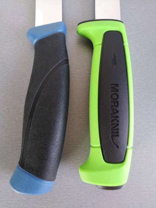 2 Mora Knives (Morakniv) As New