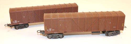 lima Closed Wagon x 2
