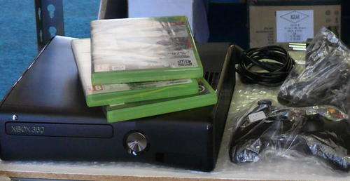 XBOX 360 Game Console