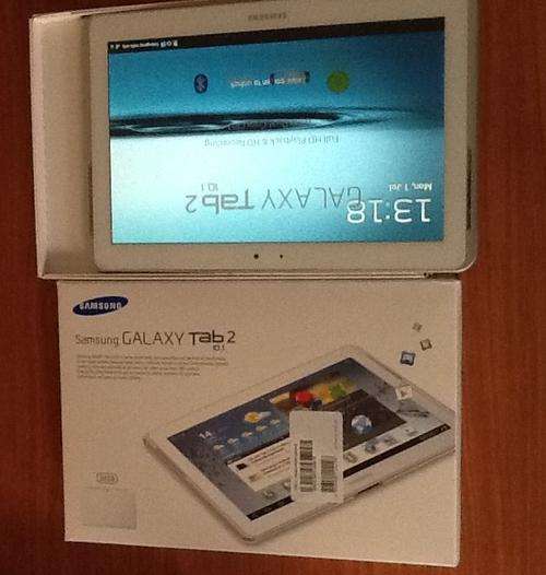 Samsung GALAXY Tab 2.   10.1  ( GT P5100 )  32gb , white