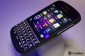 BLACKBERRY Q10 IN BOX COMPLETE 2 YEARS WARRANTEE