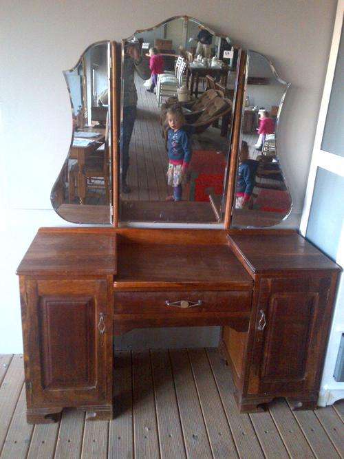 Imbuia Dressing Table with Mirrors