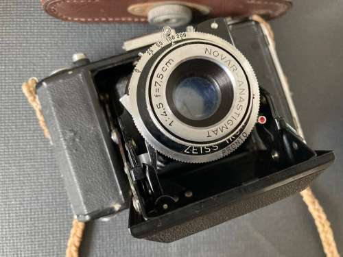 Zeiss Ikon Nettar 515/16 medium format film camera