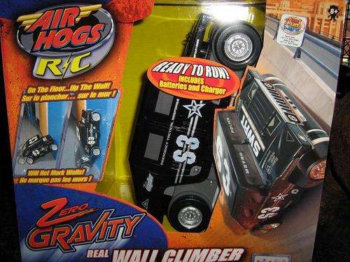 Air Hogs- ZERO GRAVITY RC HUMVEE- DRIVES ON WALLS!!!