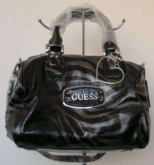 ***100% A U T H E N T I C ***  Guess Handbag