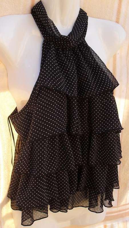 ***100% A U T H E N T I C ***  Guess Top ( Small/Medium) Retails R599