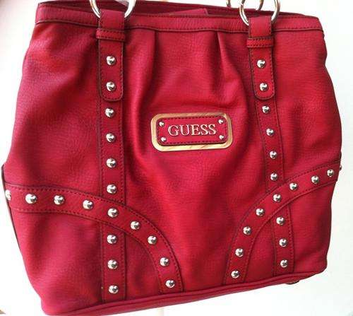 ***100% A U T H E N T I C ***  Guess Handbag
