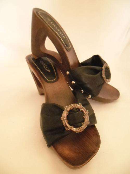GOSSIP Wood Heel Wedge Sandals, Size 8