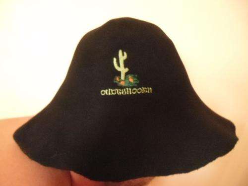 Collectible black Felt hat, embroidered Oudtshoorn & Toy, LIKE NEW!!!