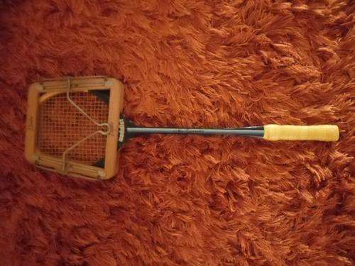 VINTAGE WOODEN MEDALIST SQUASH RACQUET RACKET WITH DUNLOP COVER SUPPORT