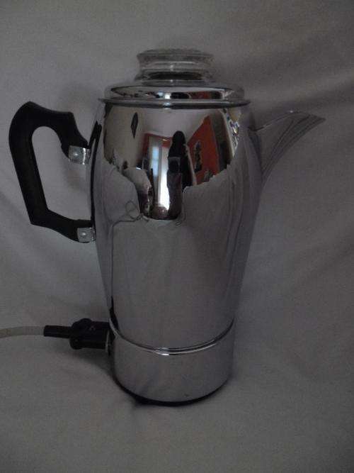 BIG & BEAUTIFUL VINTAGE ELECTRIC CHROME COFFEE PERCULATOR IN VERY RARE EXCELLENT CONDITION!