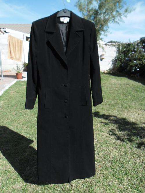 BLACK "ADK" COAT, BEAUTIFUL, ELEGANT AND MODERN, Velvet like material, Size M, EXCELLENT CONDITION!