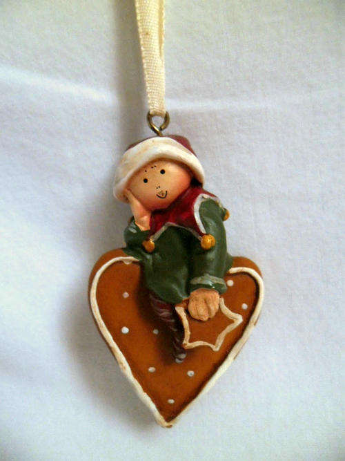 ANNEKABOUKE GNOMYS WINTER WONDERLAND LOVE HANGING TREE DECORATION