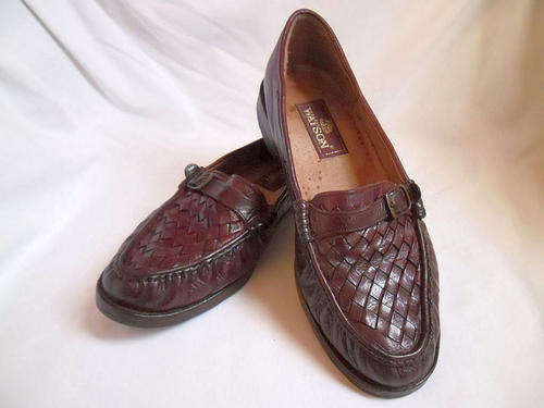 WATSON WINE RED LEATHER SHOES, SIZE 6.5, ALMOST NEW CONDITION!