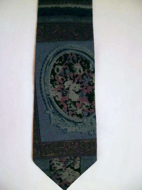 BEAUTIFUL FLORAL COTTON WOOL *WILD THING* TIE IN MINT CONDITION