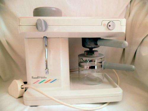 RUSSELL HOBBS VINTAGE SMALL 0.37 l ESPRESSO MACHINE MODEL 3335, SWITZERLAND MADE, WORKING -NO FILTER
