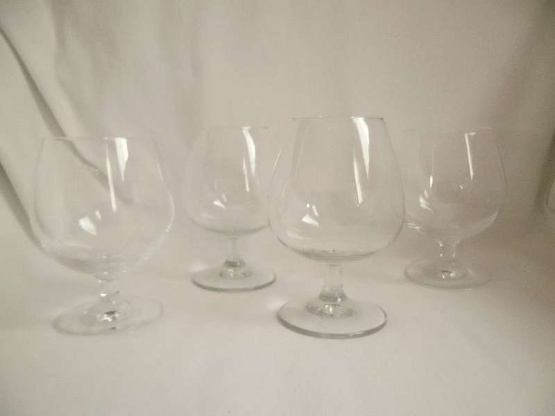 FOUR VINTAGE 10 YEARS KWV ANNIVERSARY BRANDY GLASSES