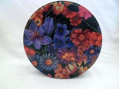REDUCED FOR LEONORA5! LOVELY VINTAGE FLOWER POWER MATT FINISH TIN