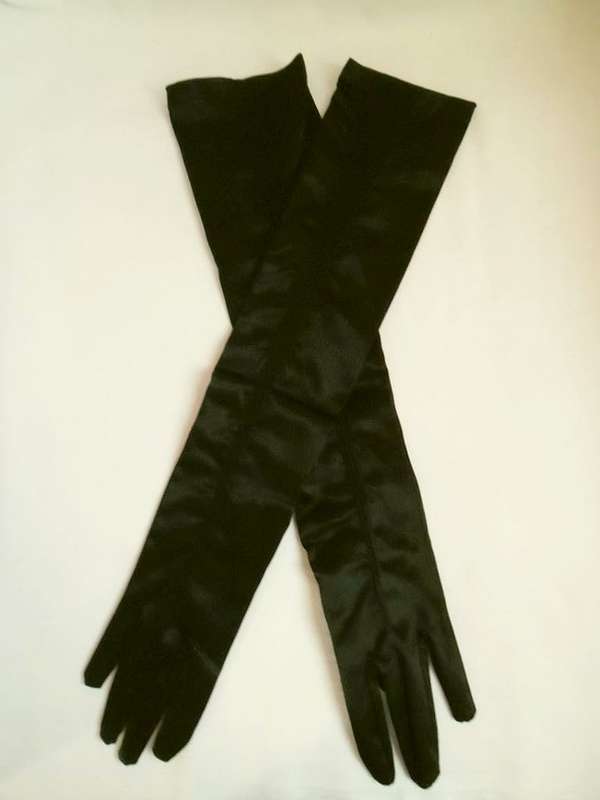 BEAUTIFUL VINTAGE 50s/60s *CHIC* BLACK OPERA LENGTH SHINY NYLON GLOVES, SMALL SIZE, REDUCED BY R25!