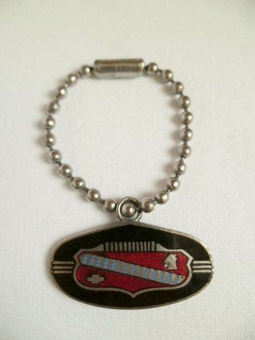 RARE VINTAGE ENAMELLED CHEVROLET CHEVY EMBLEM KEY CHAIN BY METAL ART PRETORIA