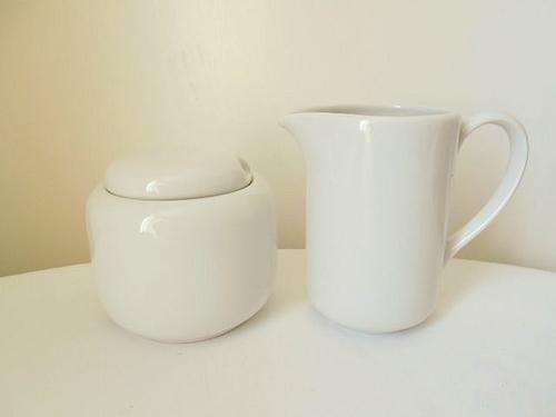 REDUCED FOR LEONORA5! VINTAGE *JAROLINA* POLAND SUGAR POT