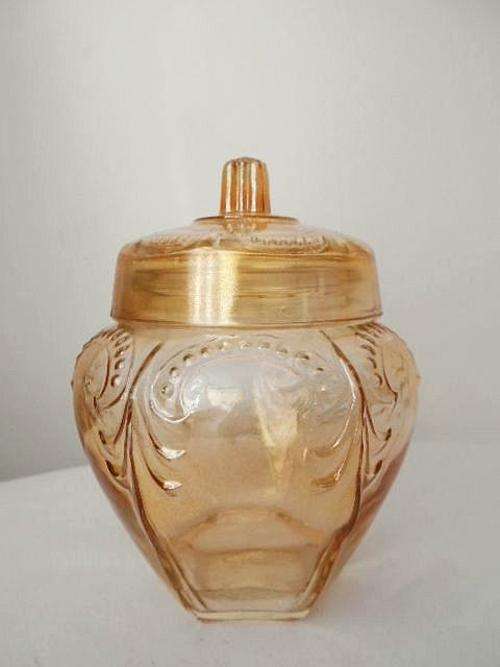 LOVELY VINTAGE OCTAGONAL SHAPED LIDDED DEPRESSION GLASS JAR
