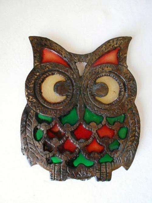 NOW REDUCED BY 50 %! LOVELY CAST IRON OWL TRIVET WITH STAINED GLASS INLAYS, MADE IN TAIWAN