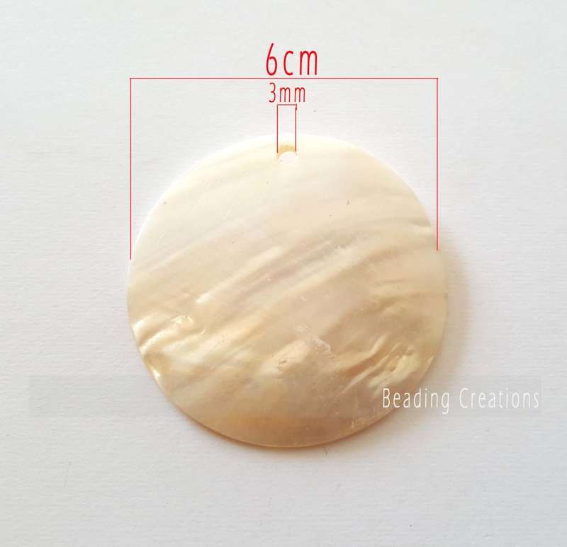 PENDANTS - LARGE - ROUND SHELL