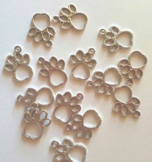CHARMS - DOG PAW PRINT - SILVER TONE - 18x14mm - 5 PIECES