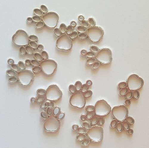CHARMS - DOG PAW PRINT - SILVER TONE - 18x14mm - 5 PIECES