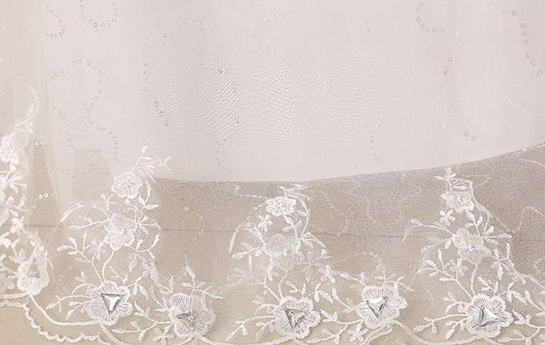 WEDDING DRESSES/WEDDING DRESS/ WHITE WEDDING DRESS