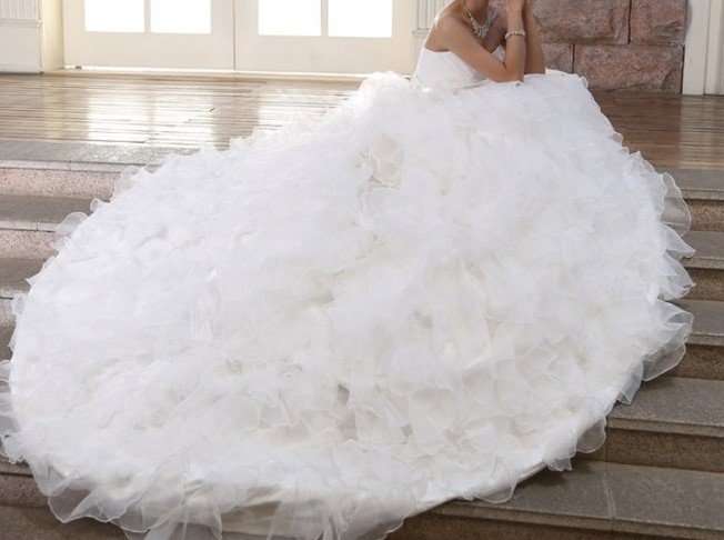 WEDDING DRESSES/WEDDING DRESS/ WHITE WEDDING DRESS
