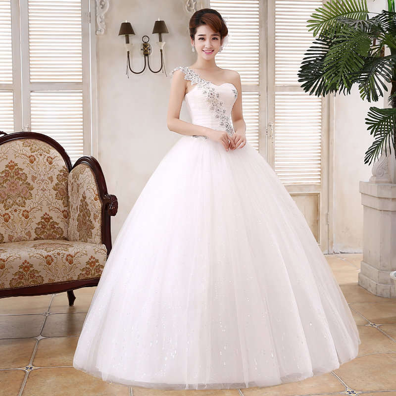 WEDDING DRESSES/WEDDING DRESS/WHITE WEDDING DRESS/EMBELLISHED WEDDING DRESS