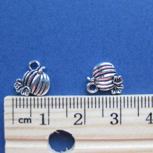 Charms, Antique Silver Pumpkin Charms, 10mm (Loose)