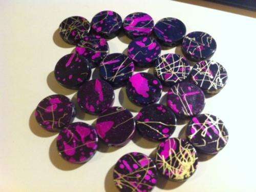 ACRYLIC - DRAWBENCH BEADS - GOLD AND CERISE PINK