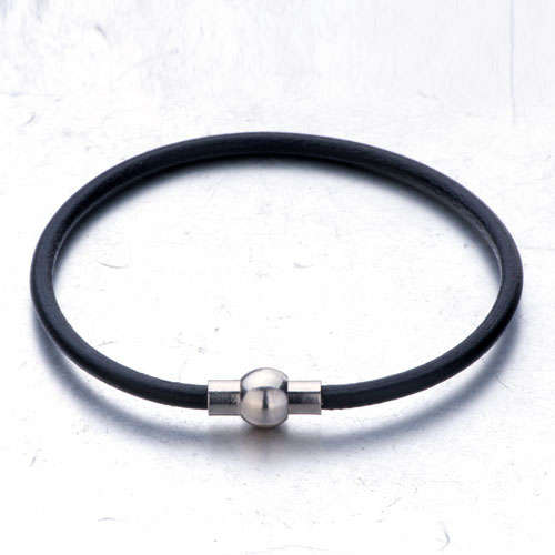 PUGSTER - BRACELET WITH SNAP BUTTON LOCK - CLASSIC BLACK LEATHER