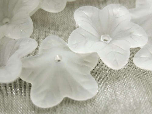 ACRYLIC - FROSTED - WHITE - BALLOON FLOWER - BEADS/BEAD CAPS - 17MM