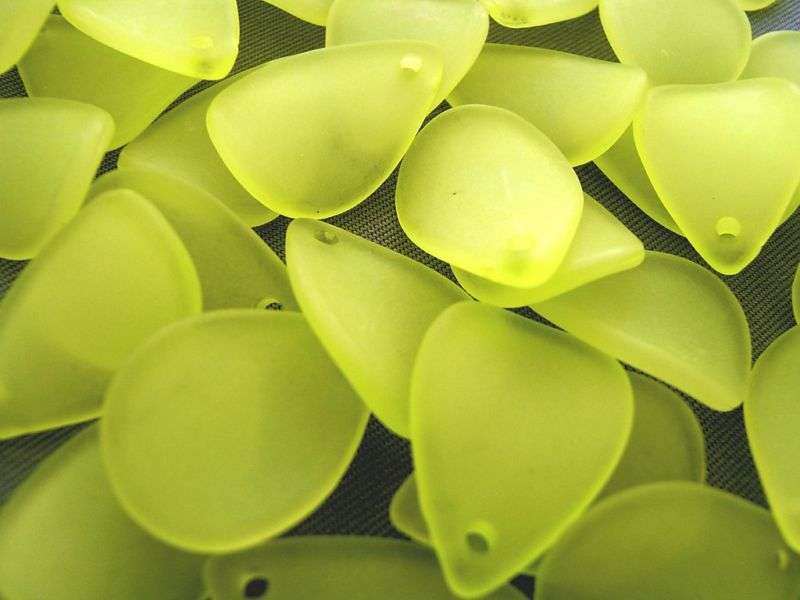 ACRYLIC - FROSTED - YELLOW - PETAL - BEADS - 17MM